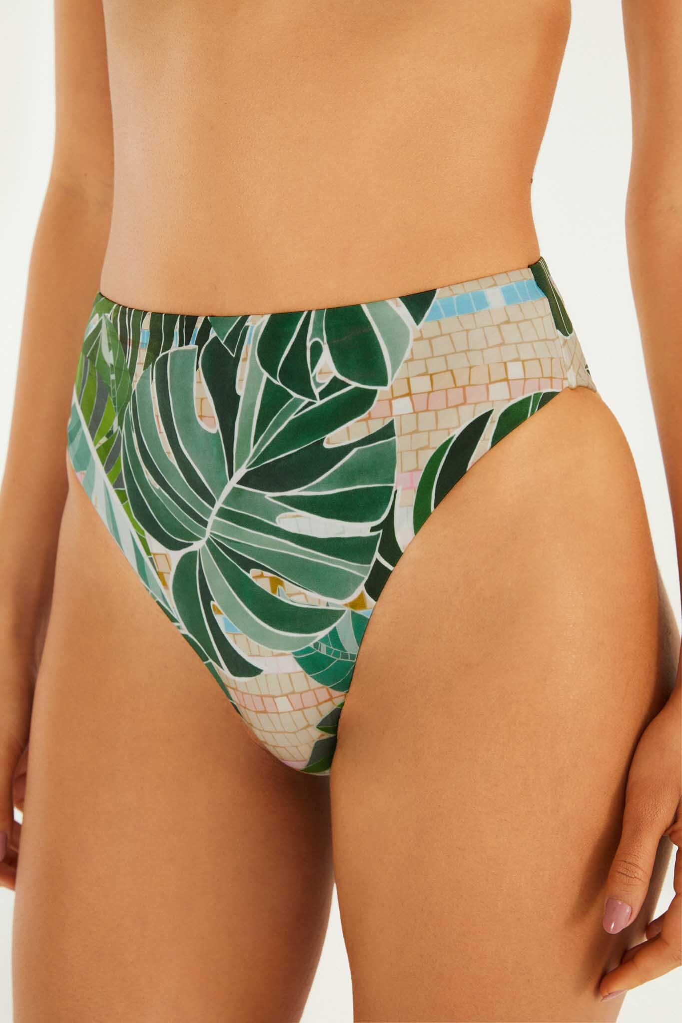 Mosaic Hot Pants - Image 2